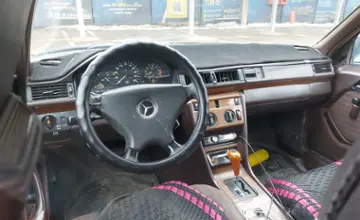 Mercedes-Benz W124 1989 года за 1 100 000 тг. в Алматы фото 5