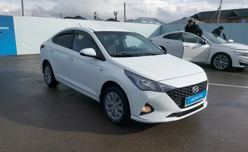 Hyundai Accent 2021 года за 8 500 000 тг. в Шымкент фото 2