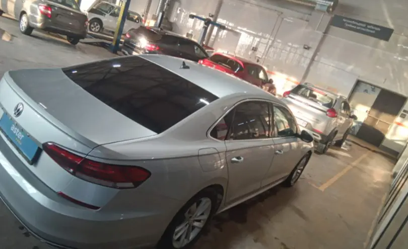 Volkswagen Passat 2019 года за 9 500 000 тг. в Караганда фото 4