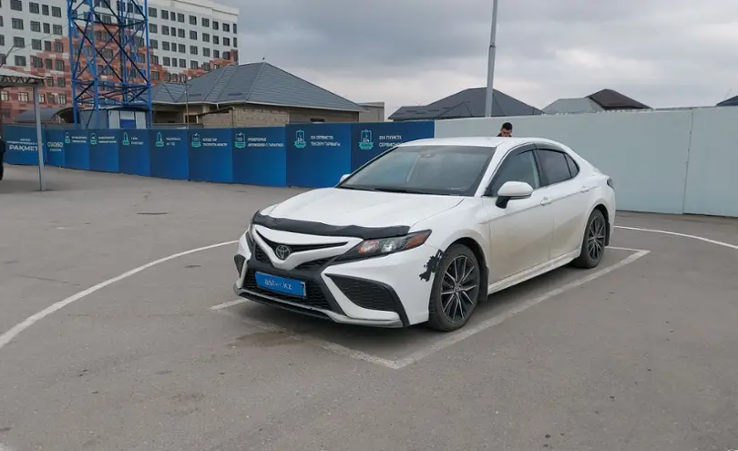 Toyota Camry 2021 года за 12 500 000 тг. в Шымкент