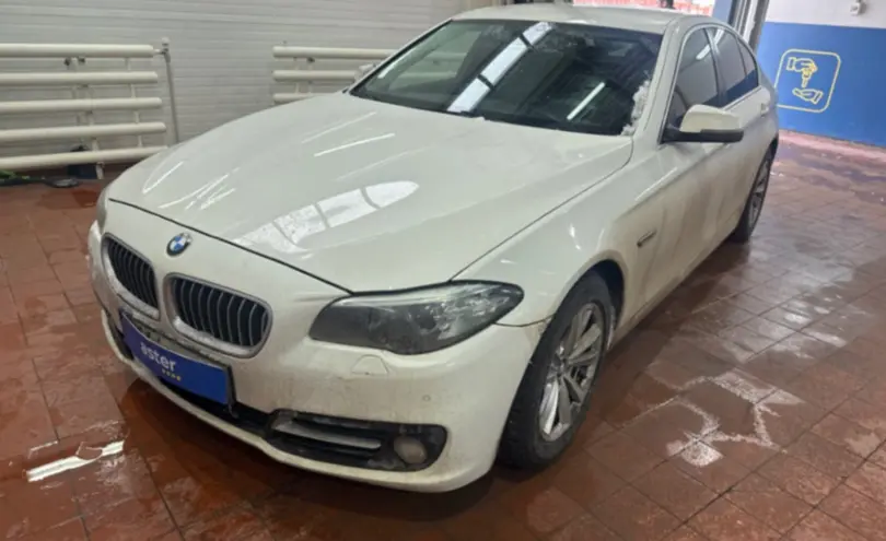 BMW 5 серии 2014 года за 9 500 000 тг. в Астана