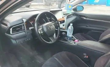 Toyota Camry 2020 года за 14 000 000 тг. в Алматы фото 5