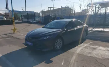 Toyota Camry 2019 года за 14 000 000 тг. в Алматы фото 1