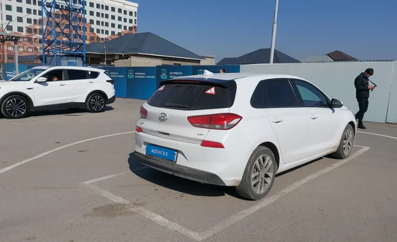 Hyundai i30 2020 года за 8 000 000 тг. в Шымкент фото 3