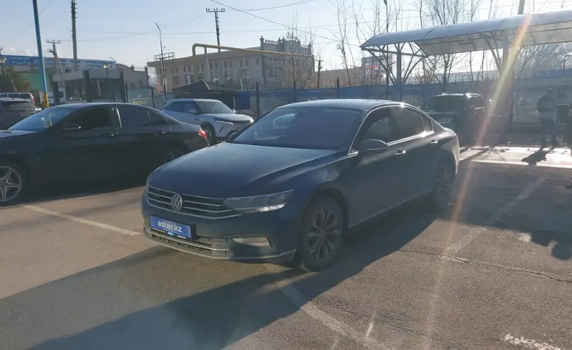 Volkswagen Passat 2022 года за 14 000 000 тг. в Алматы