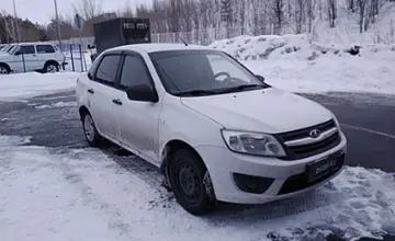 LADA (ВАЗ) Granta 2018 года за 3 500 000 тг. в Усть-Каменогорск фото 3