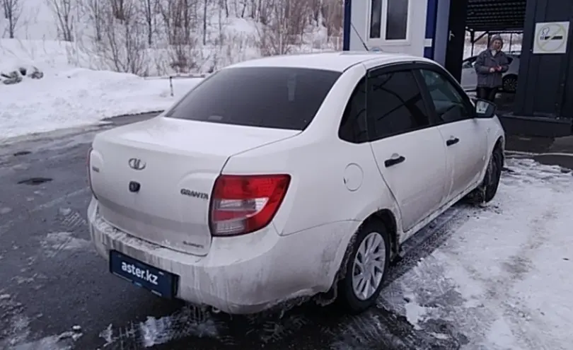 LADA (ВАЗ) Granta 2018 года за 3 500 000 тг. в Усть-Каменогорск фото 5