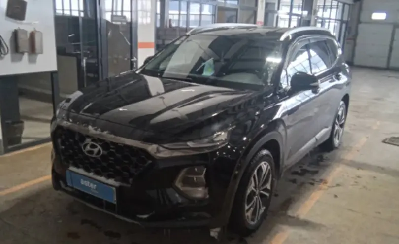 Hyundai Santa Fe 2020 года за 14 000 000 тг. в Караганда