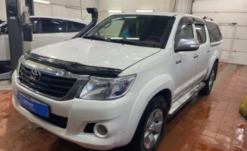 Toyota Hilux 2013 года за 8 300 000 тг. в Астана