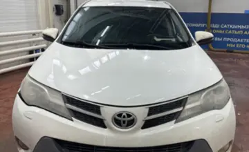 Toyota RAV4 2014 года за 10 200 000 тг. в Астана фото 2