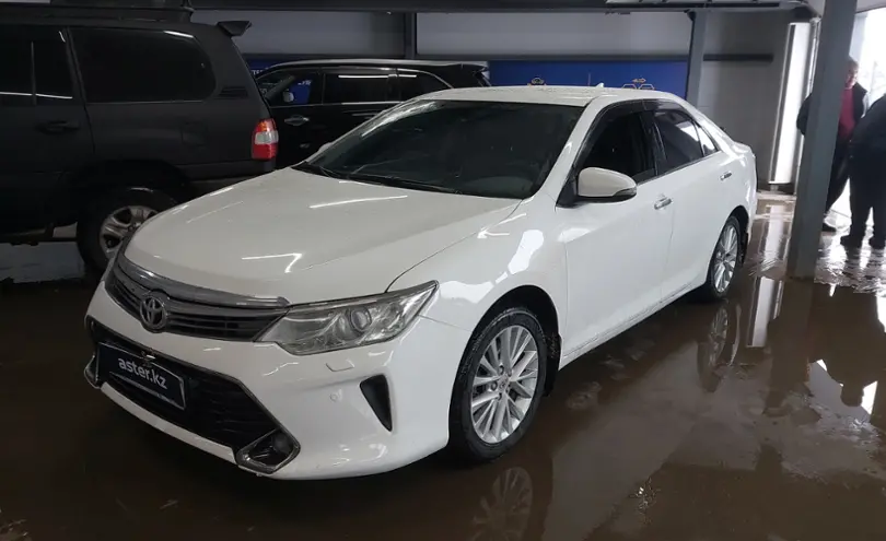 Toyota Camry 2014 года за 10 500 000 тг. в Астана