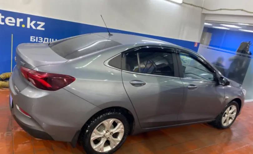 Chevrolet Onix 2024 года за 7 300 000 тг. в Астана фото 4