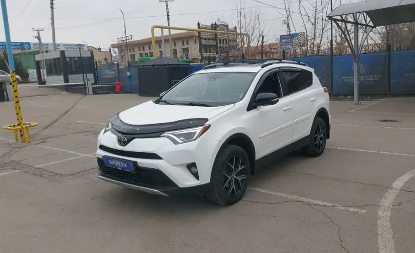 Toyota RAV4 2017 года за 13 000 000 тг. в Алматы