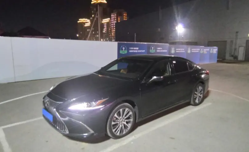 Lexus ES 2021 года за 27 000 000 тг. в Шымкент