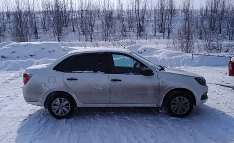 LADA (ВАЗ) Granta 2020 года за 4 000 000 тг. в Усть-Каменогорск фото 4