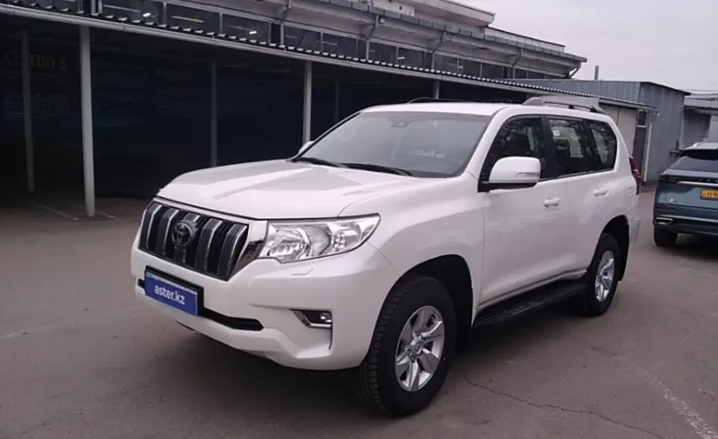 Toyota Land Cruiser Prado 2023 года за 26 900 000 тг. в Алматы