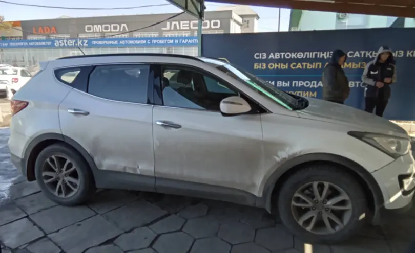 Hyundai Santa Fe 2013 года за 9 000 000 тг. в Талдыкорган фото 4