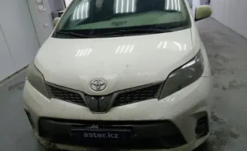 Toyota Sienna 2016 года за 16 500 000 тг. в Павлодар фото 2