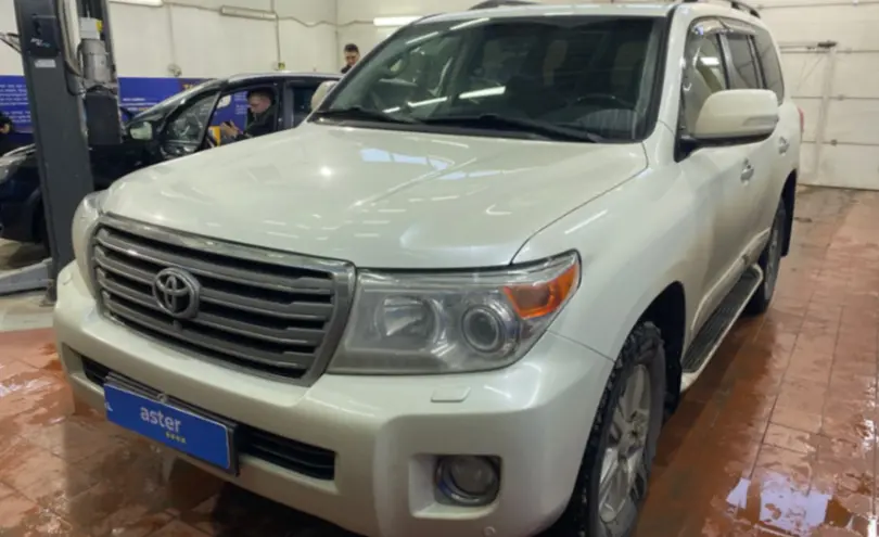 Toyota Land Cruiser 2014 года за 25 000 000 тг. в Астана