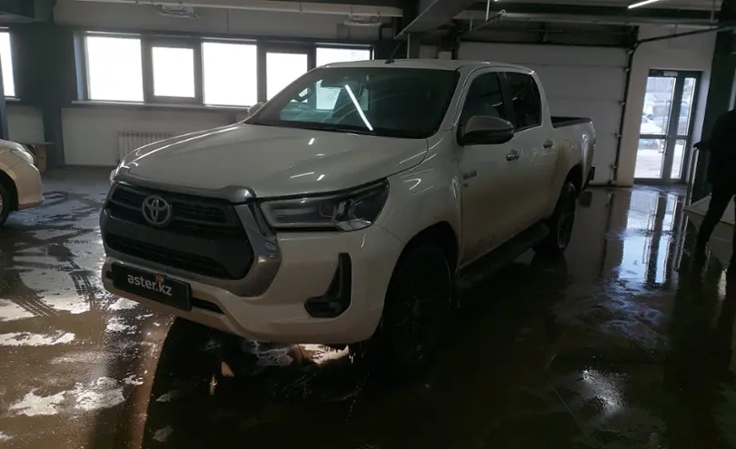 Toyota Hilux 2020 года за 24 000 000 тг. в Астана