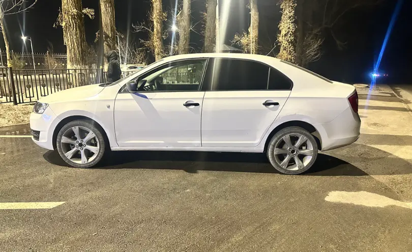 Skoda Rapid 2014 года за 3 500 000 тг. в Алматы