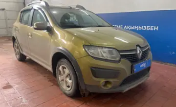 Renault Sandero 2015 года за 4 000 000 тг. в Астана фото 3