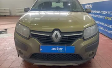 Renault Sandero 2015 года за 4 000 000 тг. в Астана фото 2