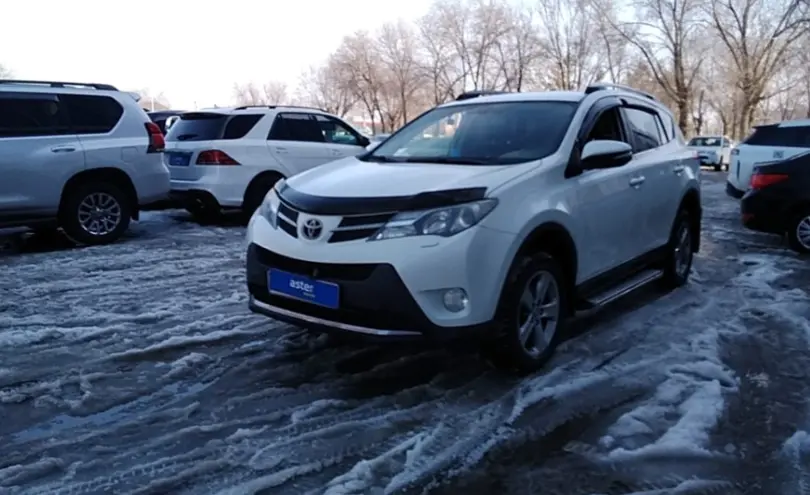 Toyota RAV4 2015 года за 10 500 000 тг. в Актобе