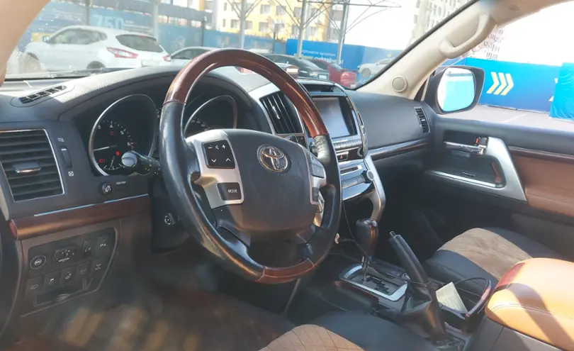 Toyota Land Cruiser 2015 года за 26 000 000 тг. в Алматы фото 5