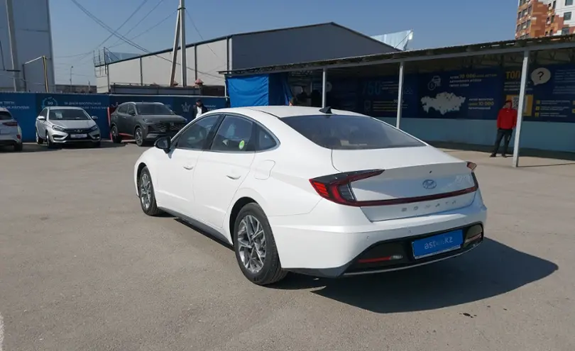 Hyundai Sonata 2022 года за 13 000 000 тг. в Шымкент фото 4