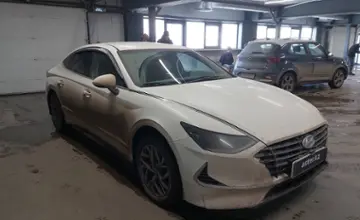 Hyundai Sonata 2020 года за 11 000 000 тг. в Астана фото 2