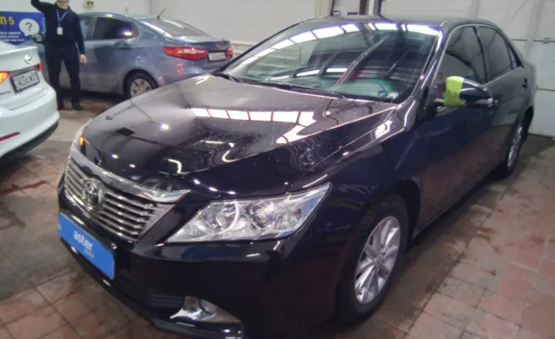 Toyota Camry 2013 года за 8 800 000 тг. в Астана