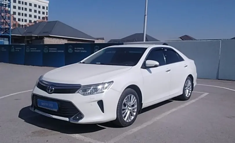 Toyota Camry 2015 года за 11 300 000 тг. в Шымкент