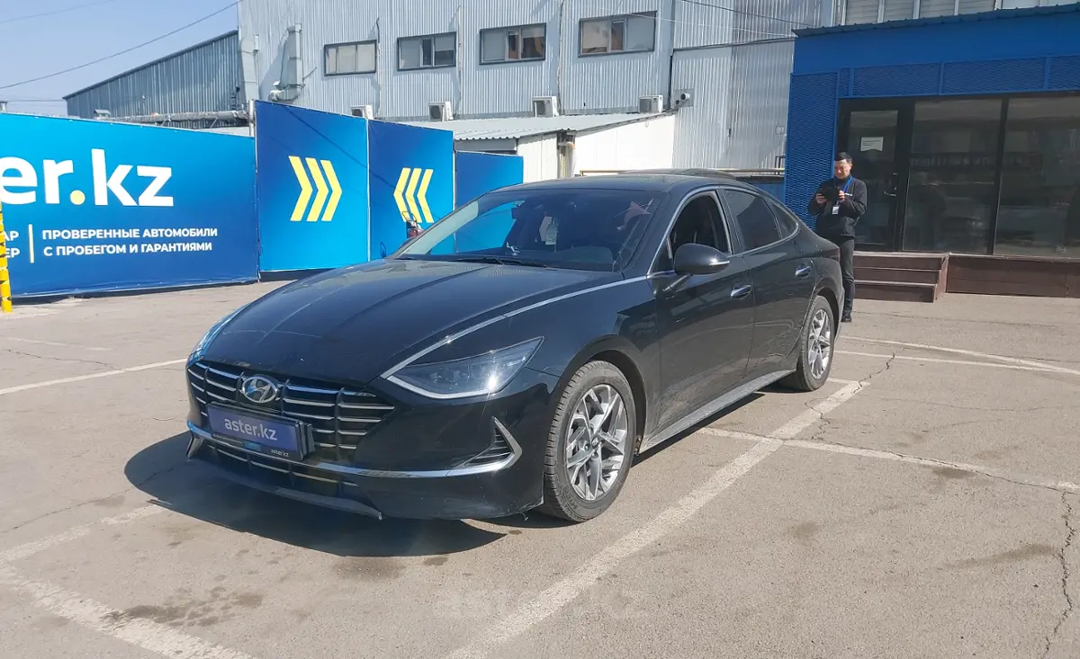 Hyundai Sonata 2021 года за 13 300 000 тг. в Алматы