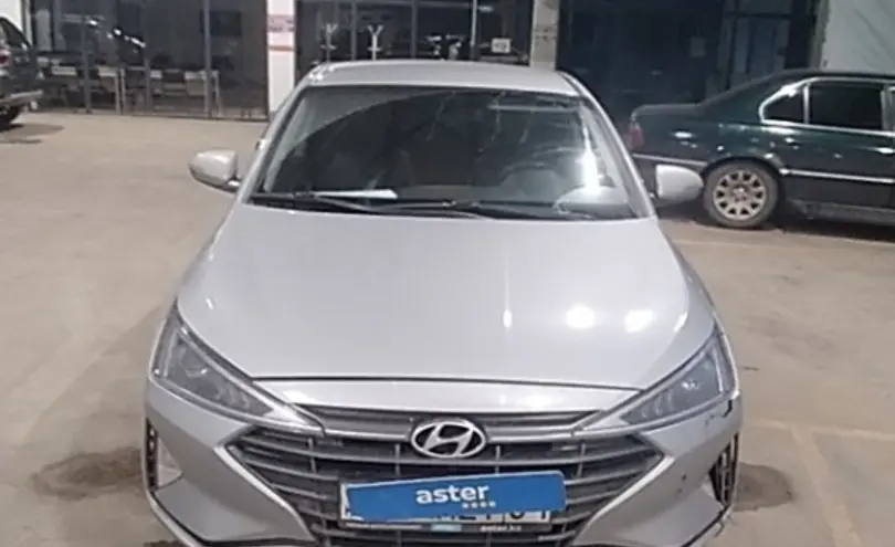 Hyundai Elantra 2020 года за 7 800 000 тг. в Караганда фото 2
