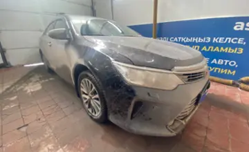 Toyota Camry 2015 года за 10 000 000 тг. в Астана фото 3