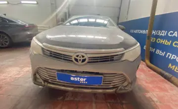 Toyota Camry 2015 года за 10 000 000 тг. в Астана фото 2