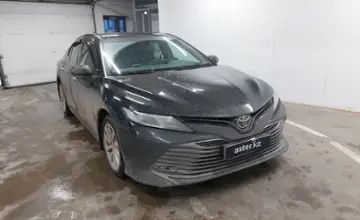 Toyota Camry 2018 года за 13 000 000 тг. в Астана фото 2