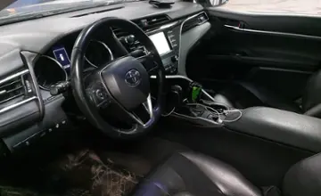 Toyota Camry 2018 года за 13 000 000 тг. в Астана фото 5