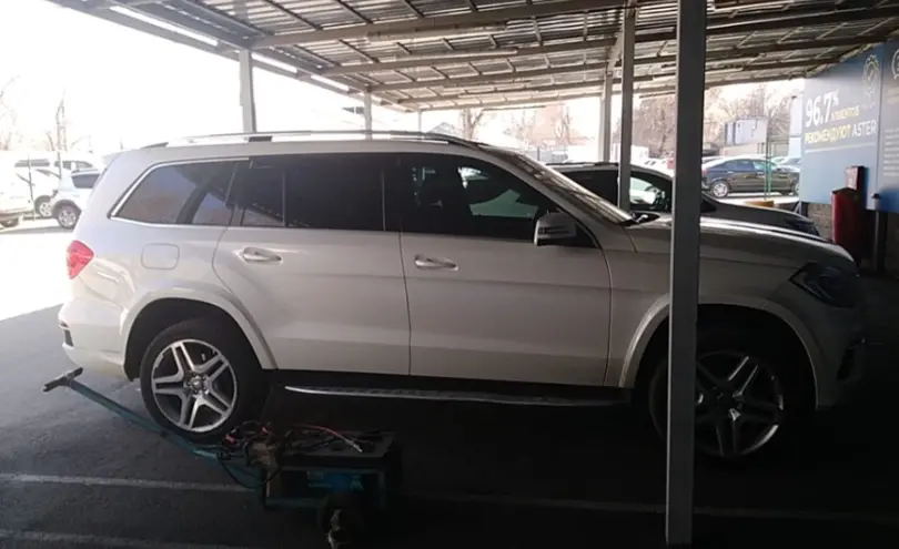 Mercedes-Benz GL-Класс 2014 года за 18 500 000 тг. в Алматы фото 4
