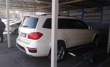 Mercedes-Benz GL-Класс 2014 года за 18 500 000 тг. в Алматы