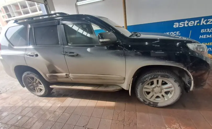 Toyota Land Cruiser Prado 2013 года за 19 000 000 тг. в Астана фото 4