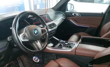 BMW X5 2021 года за 42 000 000 тг. в Астана фото 5