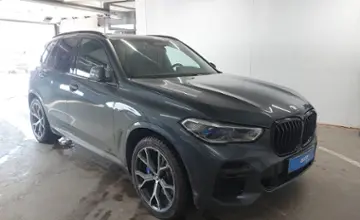 BMW X5 2021 года за 42 000 000 тг. в Астана фото 2