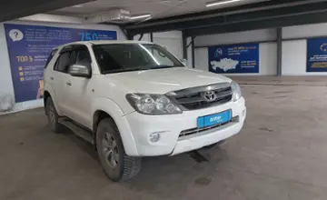 Toyota Fortuner 2007 года за 9 000 000 тг. в Астана фото 2