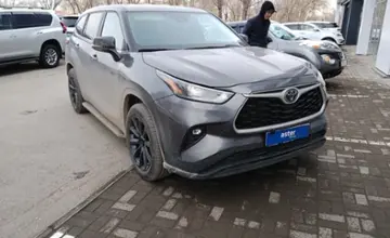 Toyota Highlander 2023 года за 23 500 000 тг. в Актобе фото 3