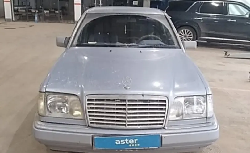Mercedes-Benz E-Класс 1993 года за 2 700 000 тг. в Караганда фото 2