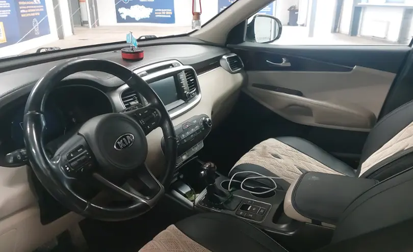 Kia Sorento 2016 года за 11 000 000 тг. в Астана фото 5