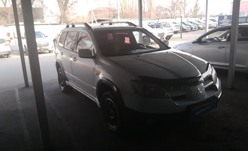 Mitsubishi Outlander 2006 года за 3 500 000 тг. в Алматы фото 3