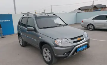 Chevrolet Niva 2014 года за 3 000 000 тг. в Шымкент фото 2
